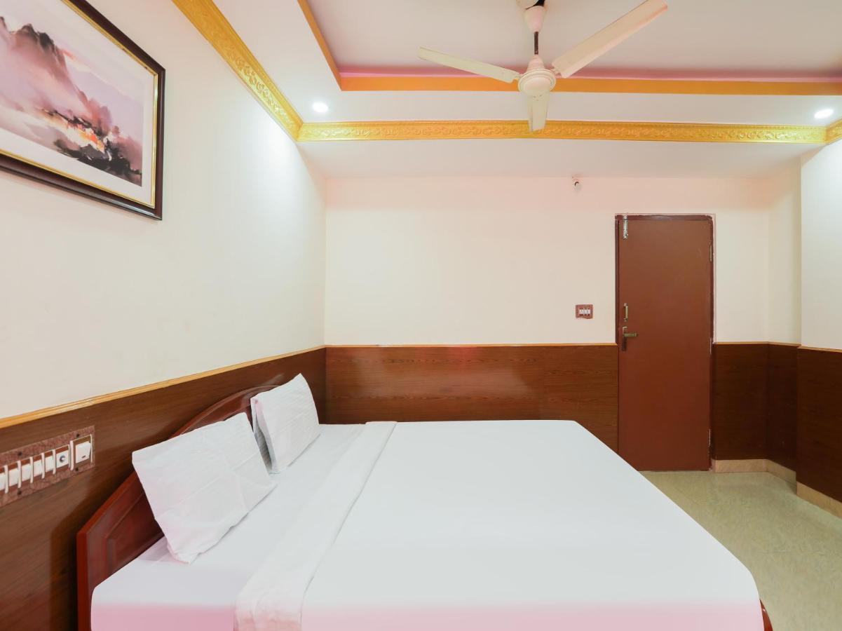 Capital O 84002 Hotel Top In Town President Kushālnagar المظهر الخارجي الصورة